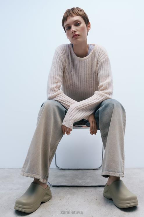 moterys Zara gumuotos klumpės chaki žalia avalynė 4N488728