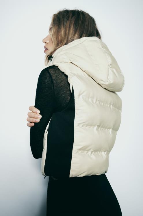 moterys Zara vandeniui atstumianti vėjo apsaugos liemenė juoda balta apranga 4N488199