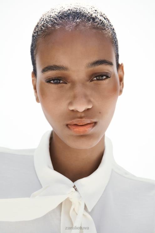 moterys Zara Perlų sagų lanko apykaklės marškiniai ekru apranga 4N488381