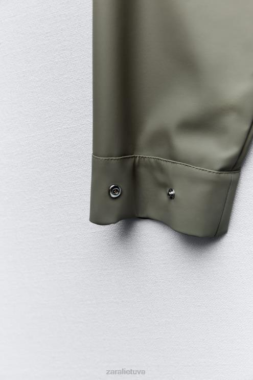 moterys Zara gumuotas lietpaltis su gobtuvu chaki apranga 4N488109