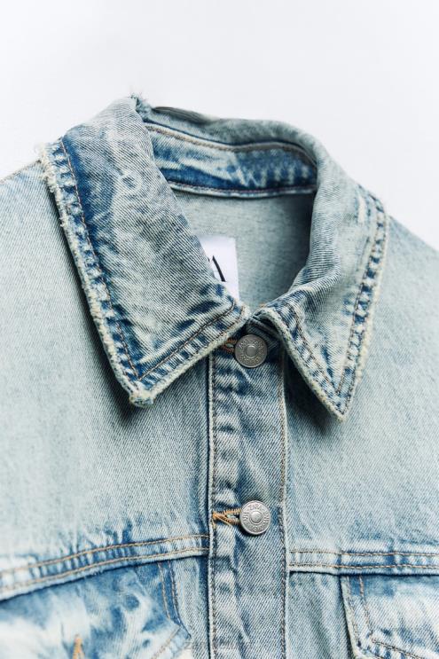 moterys Zara trf oversized džinsinis švarkas šviesiai mėlynas apranga 4N48891