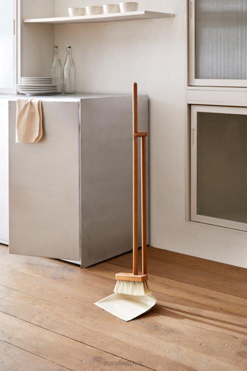 unisex Zara medinės šiukšliadėžės ir šepečių rinkinys baltas priedai 4N4881778