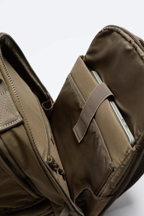 vyrų Zara kelių kišenių kuprinė smėlio rudos spalvos priedai 4N4881317